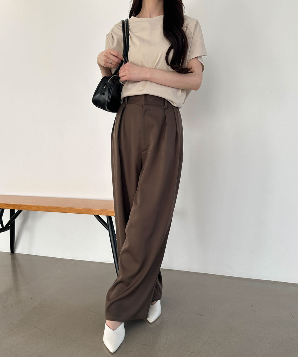 ベージュ モデル：160cm F着用