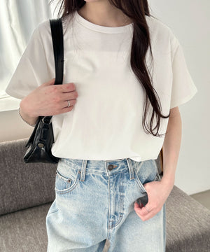 オフホワイト モデル：160cm F着用