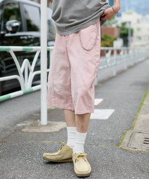 ピンク モデル：182cm L着用
