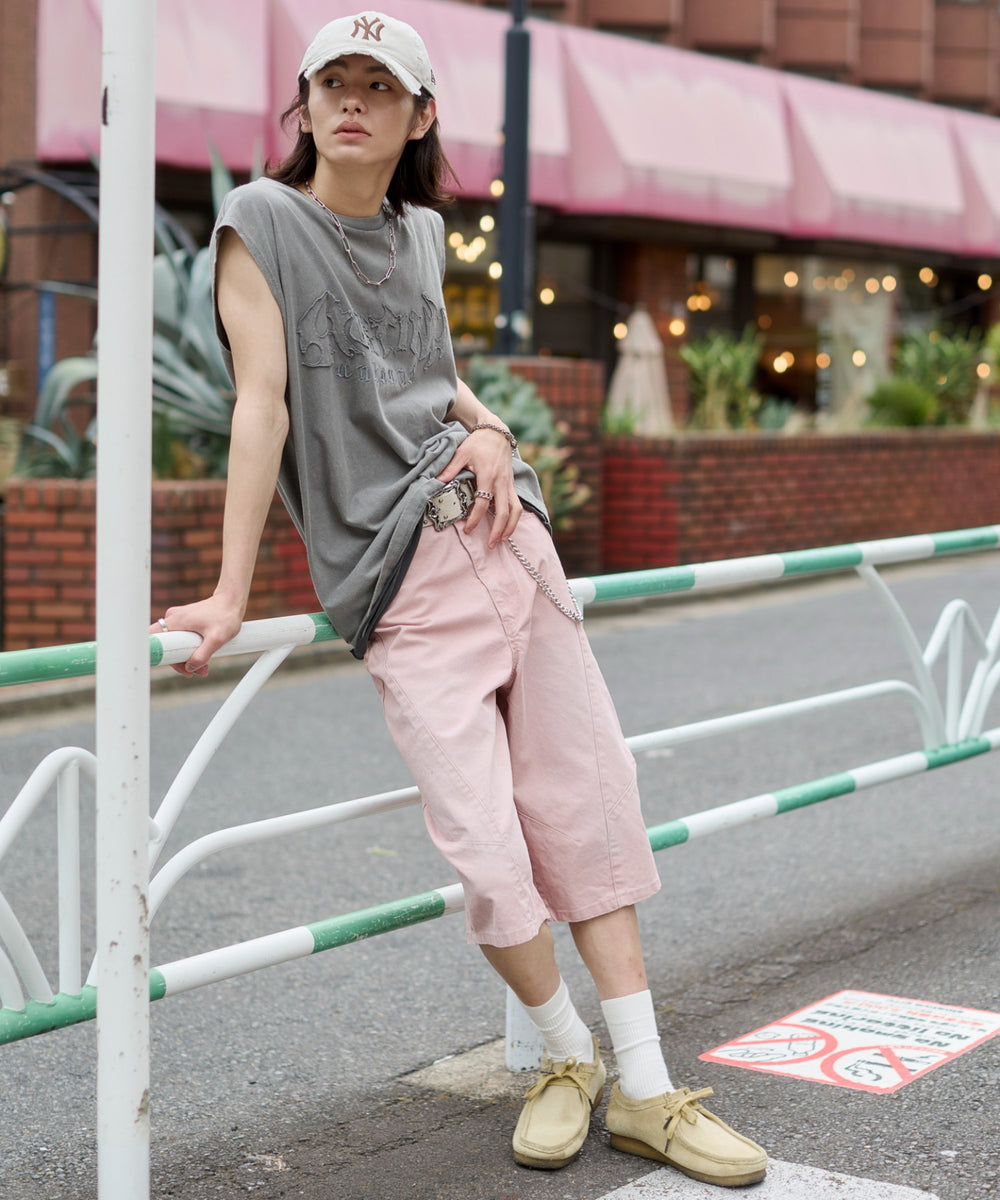 ピンク モデル：182cm L着用