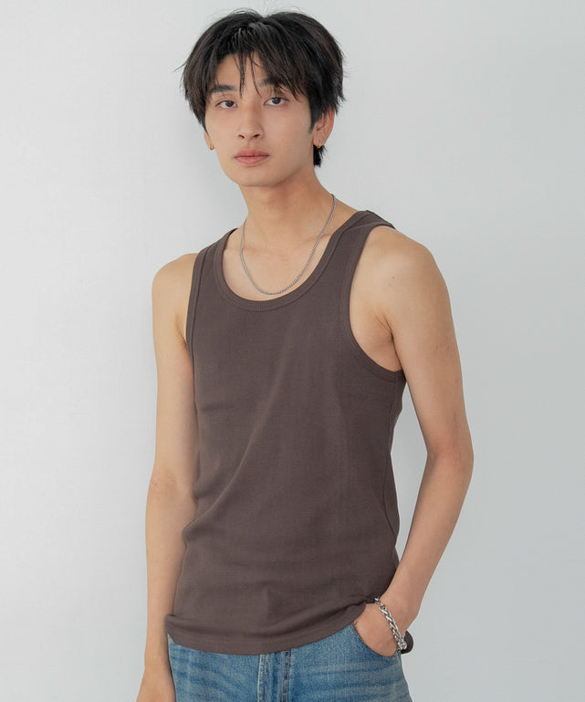 ブラウン モデル：180cm L着用