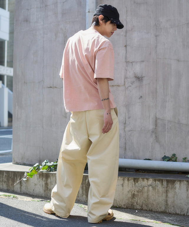 ピンク モデル：175cm L着用