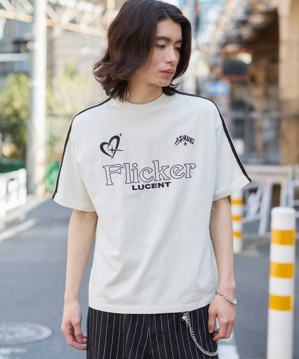 オフホワイト モデル：182cm L着用