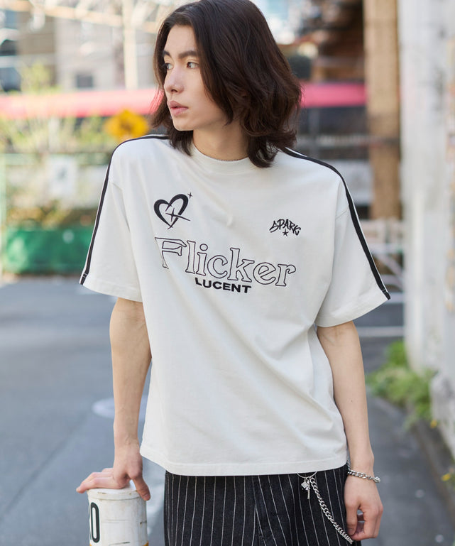 オフホワイト モデル：182cm L着用