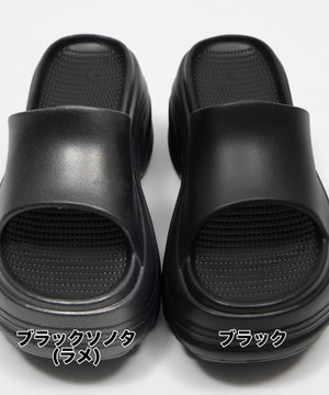 厚底デザインラバーサンダル