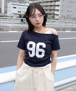 ネイビー　モデル：159cm F着用