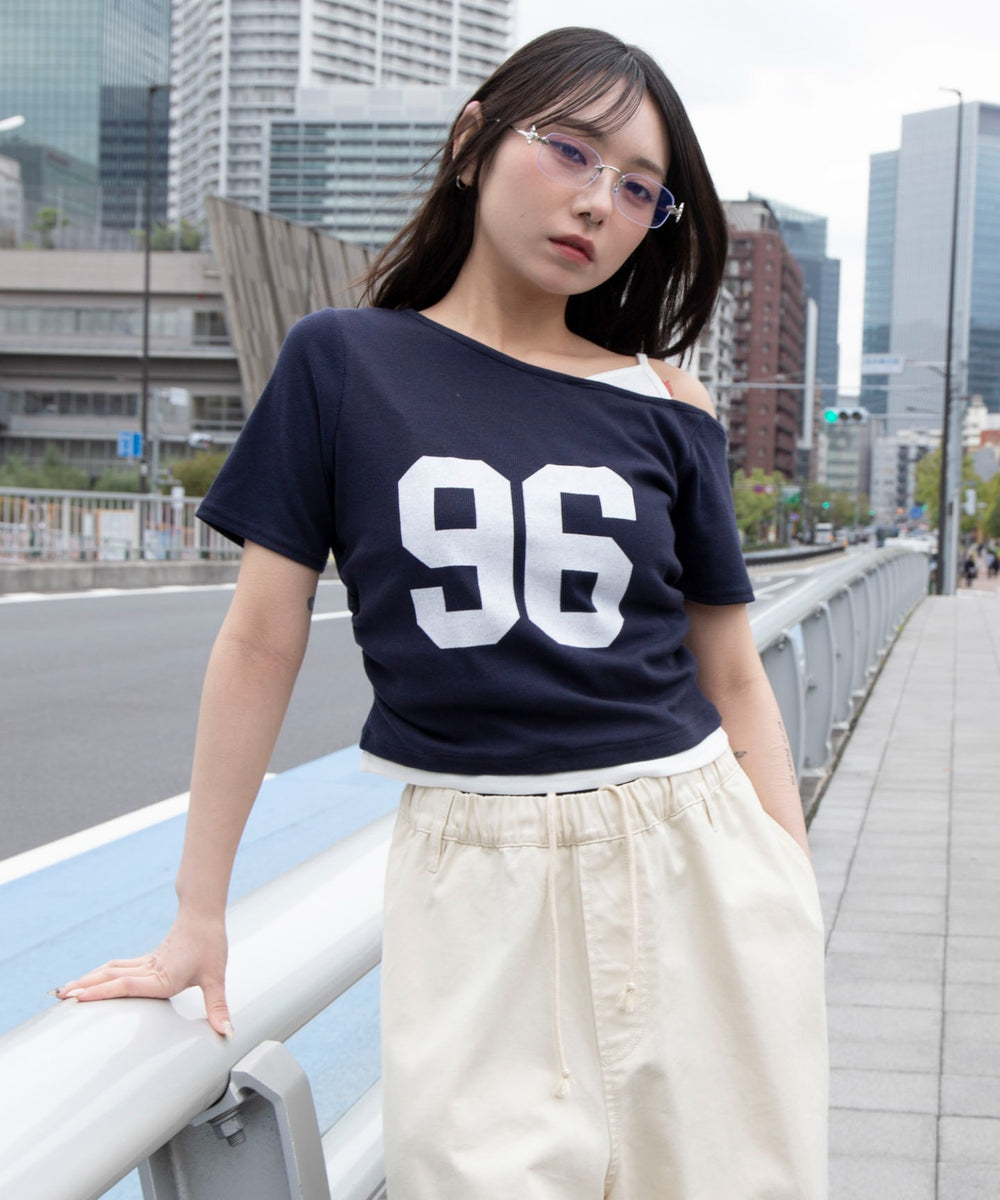 ネイビー　モデル：159cm F着用