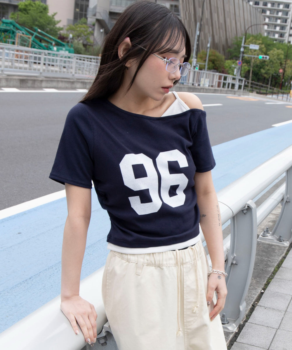ネイビー　モデル：159cm F着用
