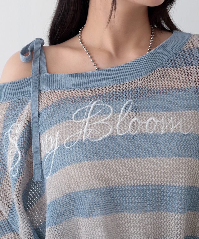 刺繍ロゴワンショルメッシュニット