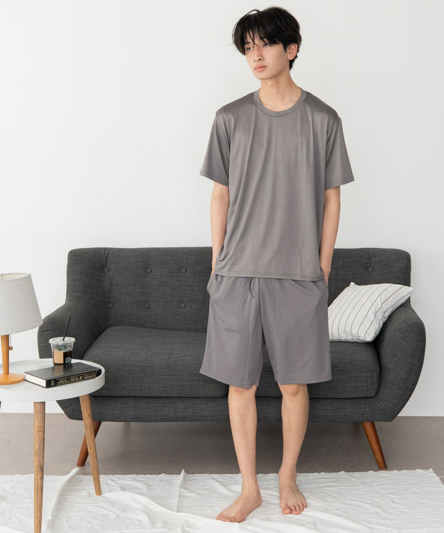 Dグレー モデル：180cm L着用