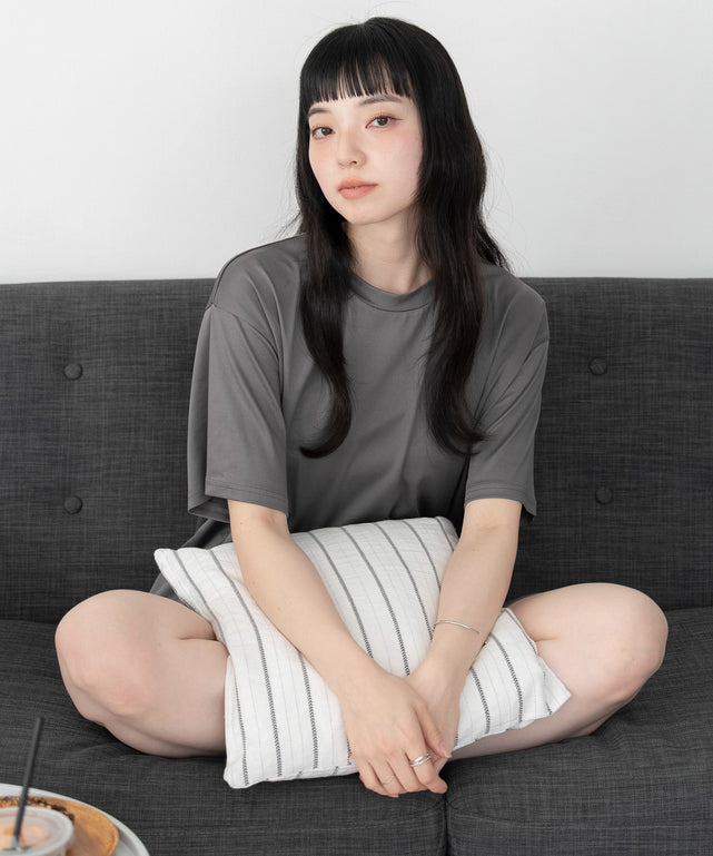 Dグレー モデル：164cm M着用
