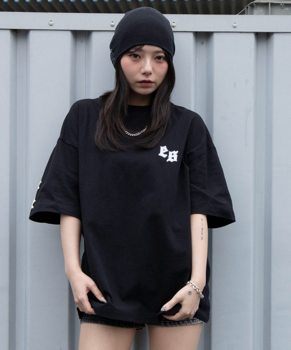 ブラック　モデル：159cm L着用