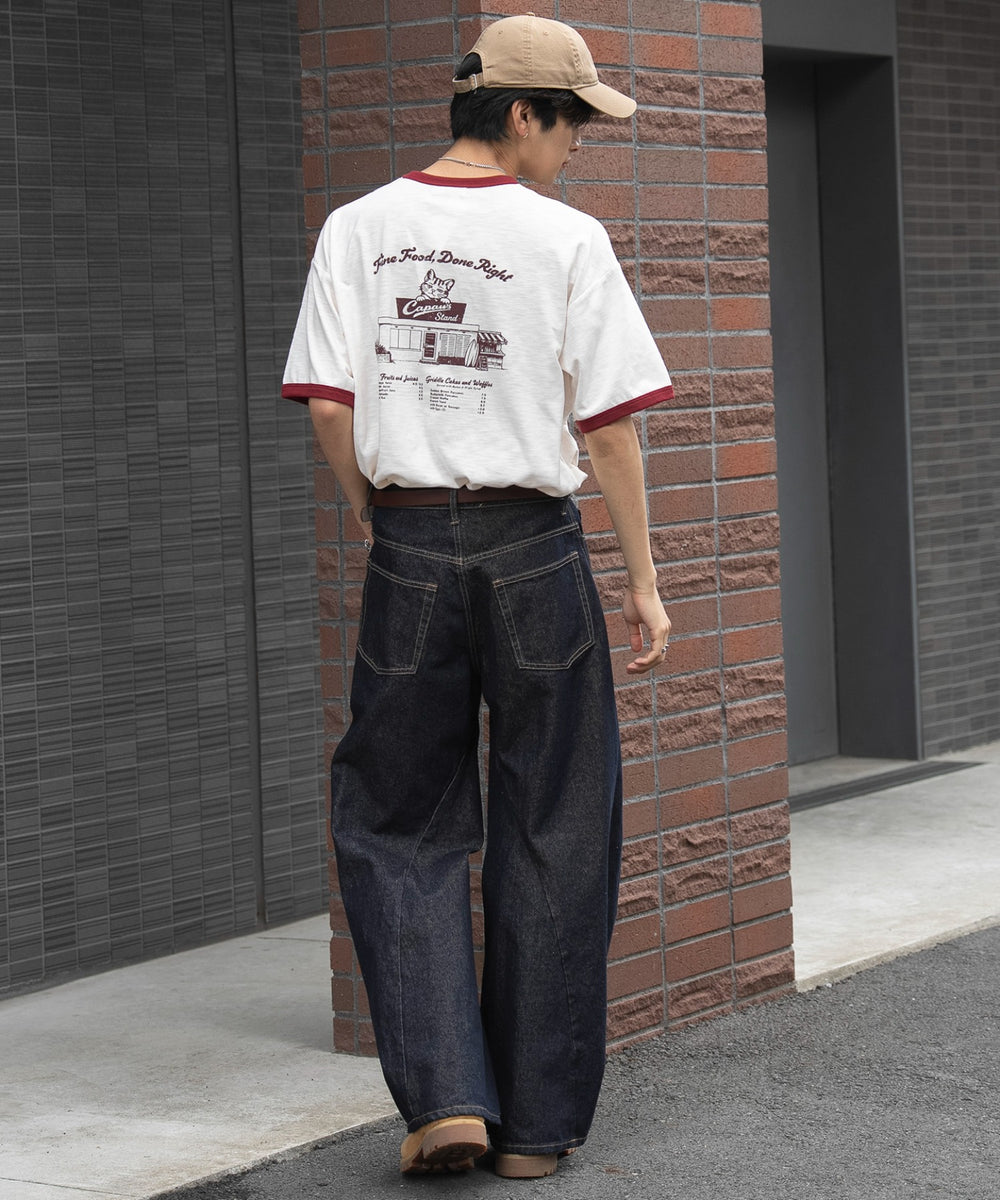 オフホワイト モデル：180cm L着用