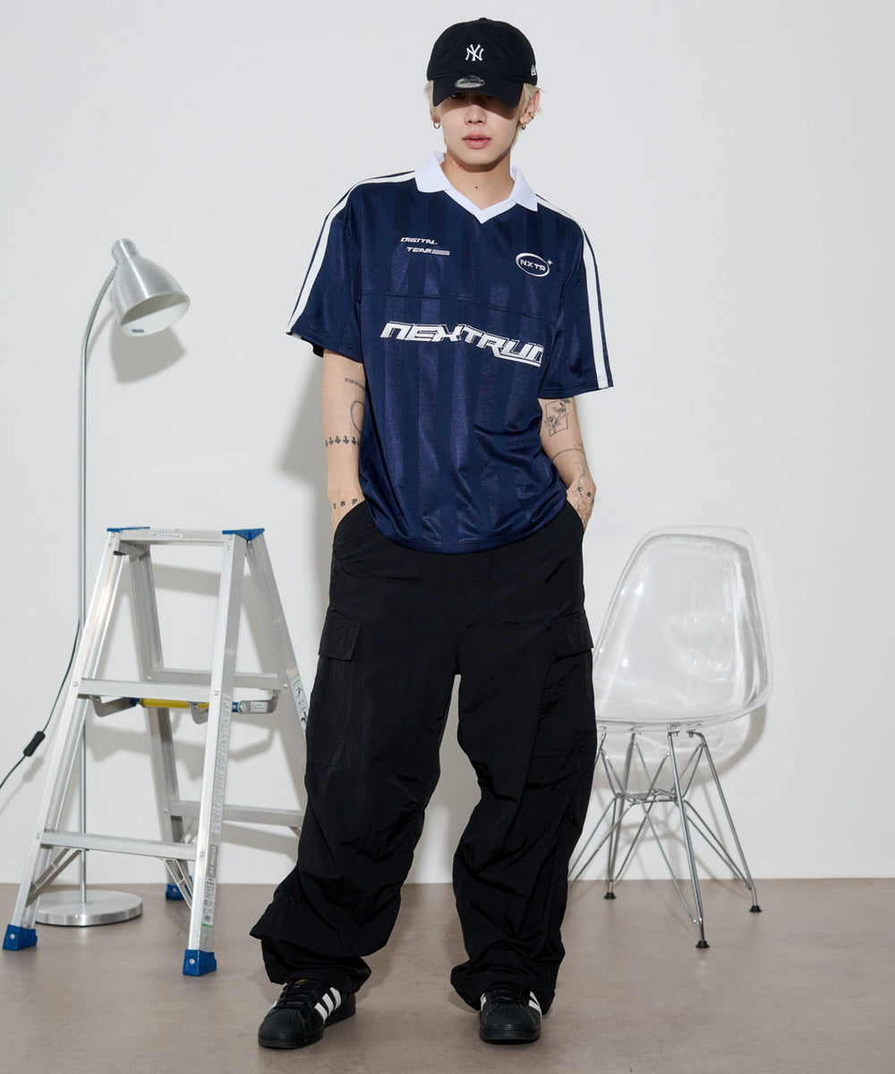 ネイビー モデル：175cm L着用