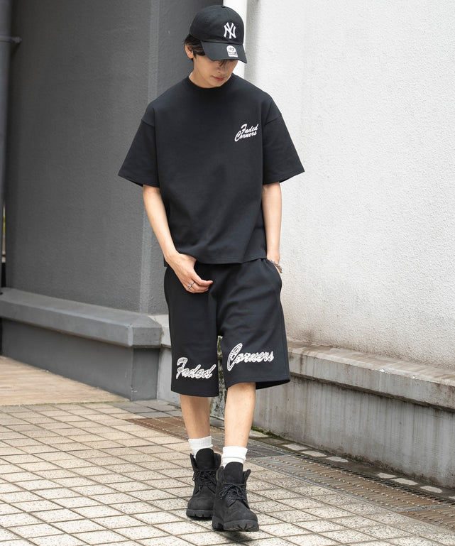 ブラック モデル：180cm L着用