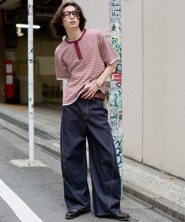 レッドボーダー モデル：182cm L着用