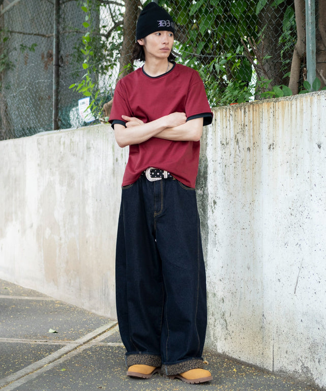 レッドボーダー モデル：182cm L着用
