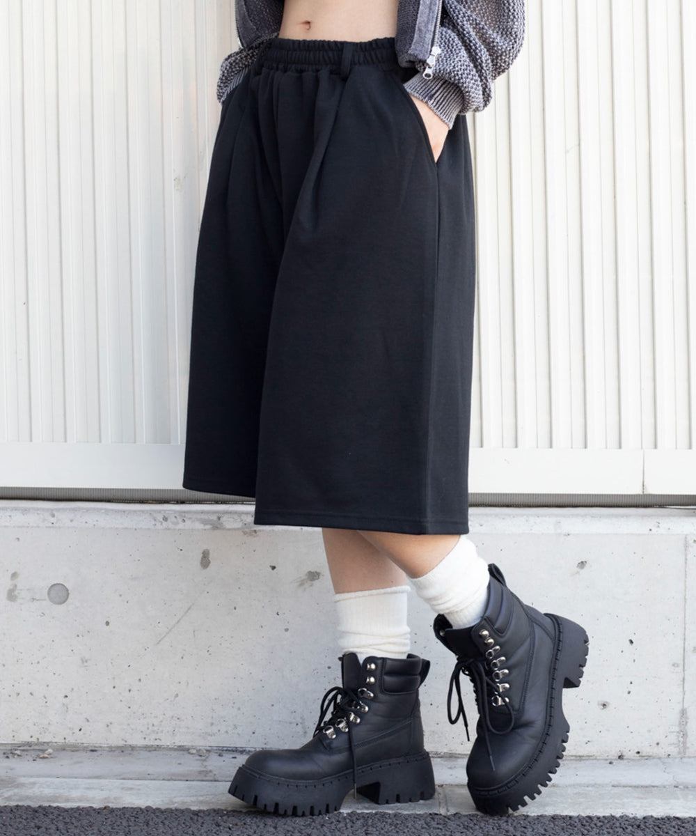ブラック　モデル：166cm F着用
