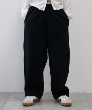 ブラック　モデル：151cm S着用