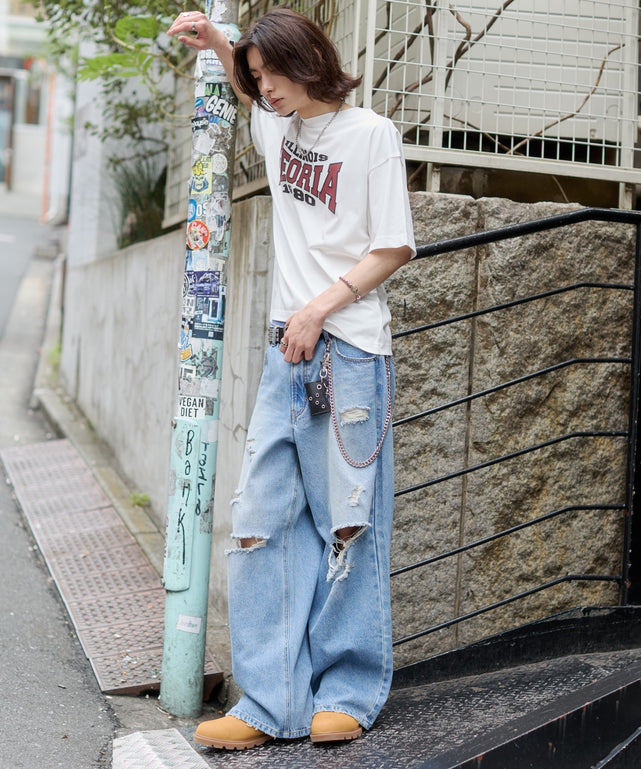 ホワイト モデル：182cm L着用