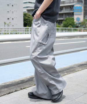 グレー モデル：182cm L着用