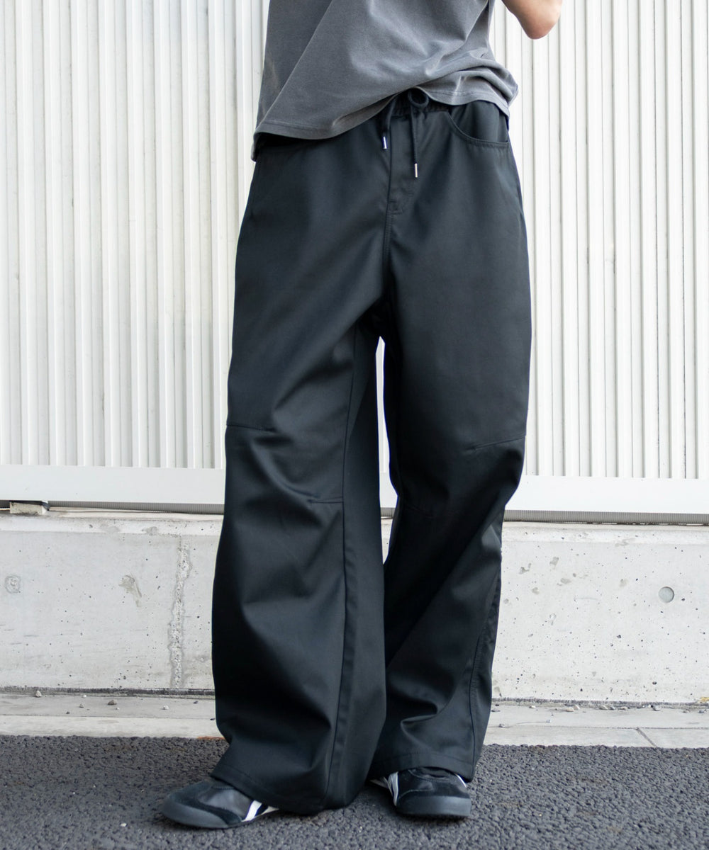 ブラック モデル：182cm L着用