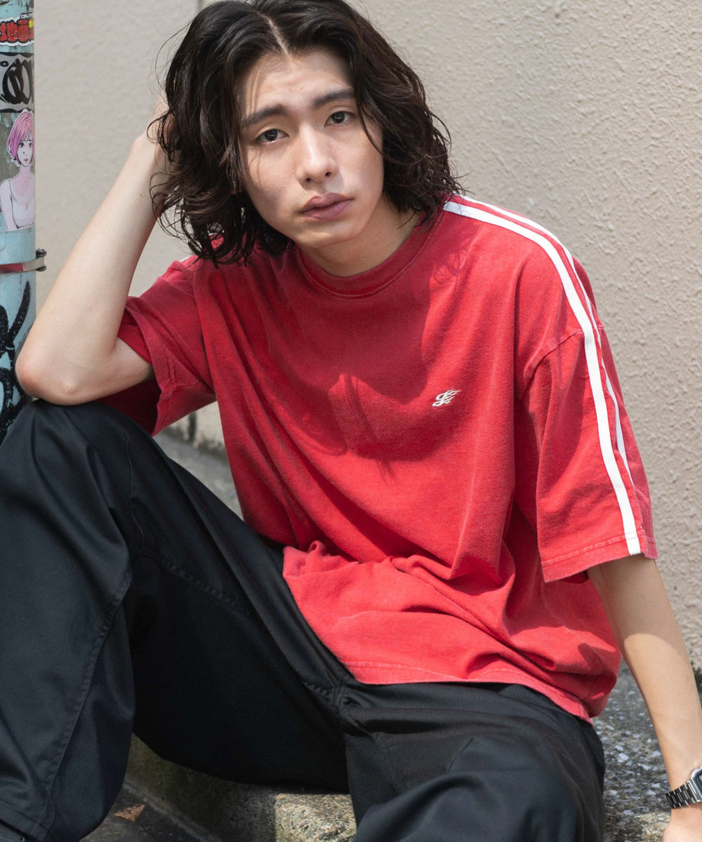 レッド モデル：182cm L着用