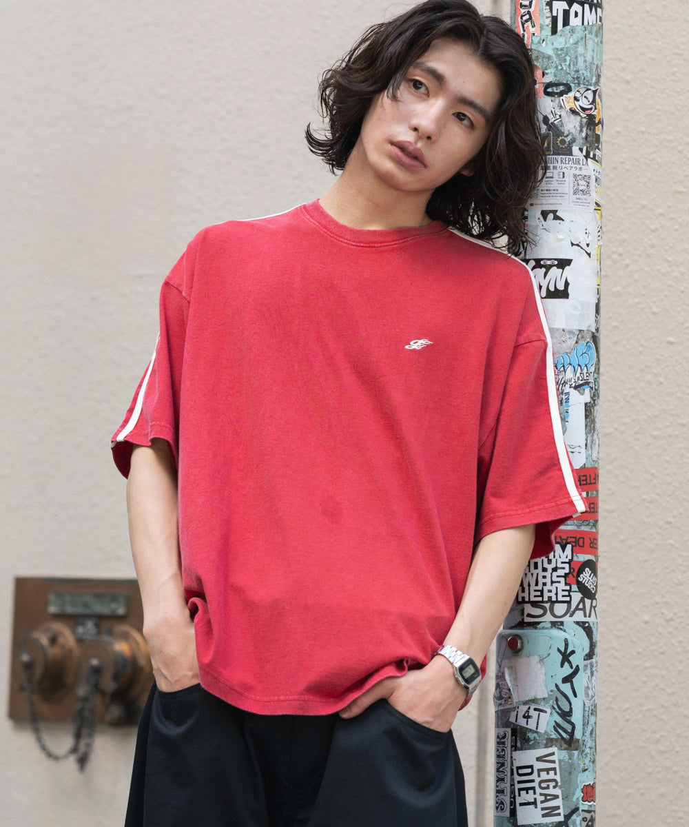 レッド モデル：182cm L着用