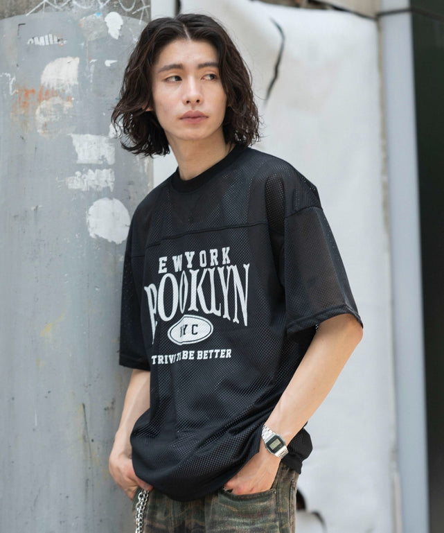 ブラック モデル：182cm L着用