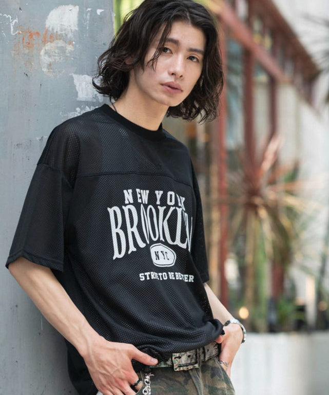 ブラック モデル：182cm L着用