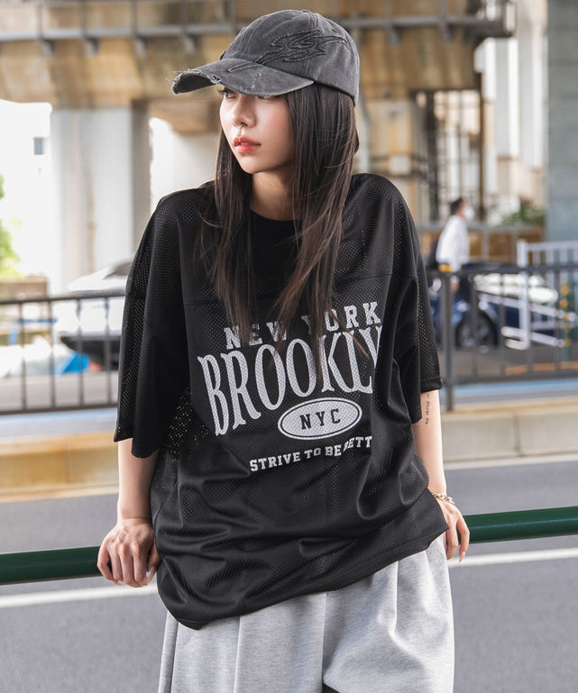 ブラック　モデル：159cm L着用