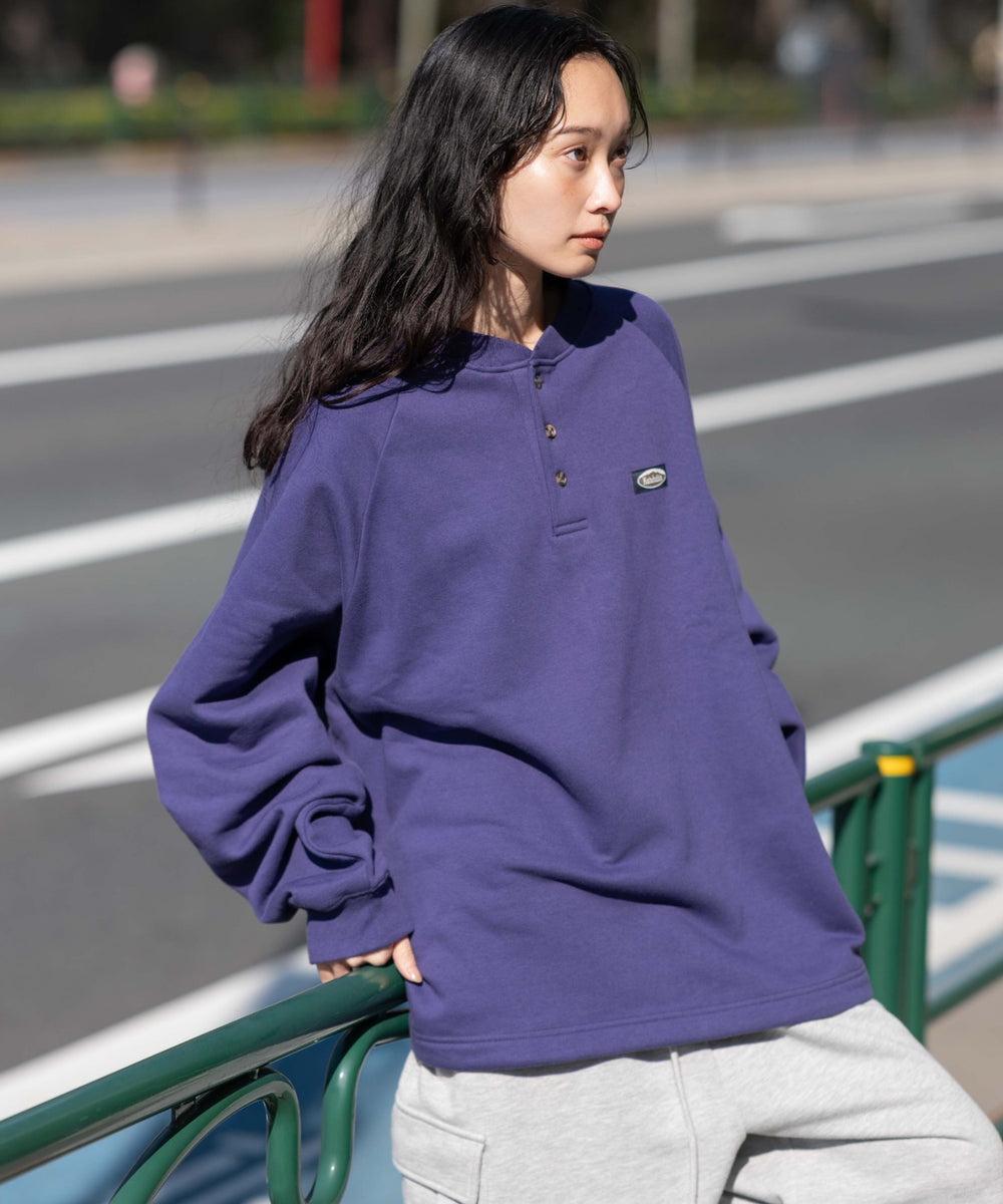 パープル　モデル：161cm M着用