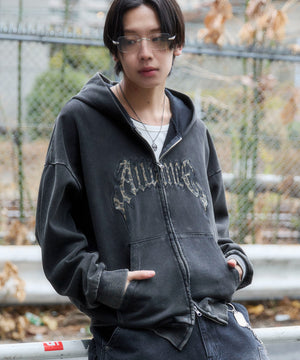 ブラック　モデル：175cm L着用