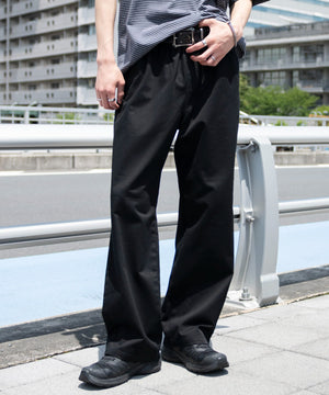 ブラック モデル：182cm L着用