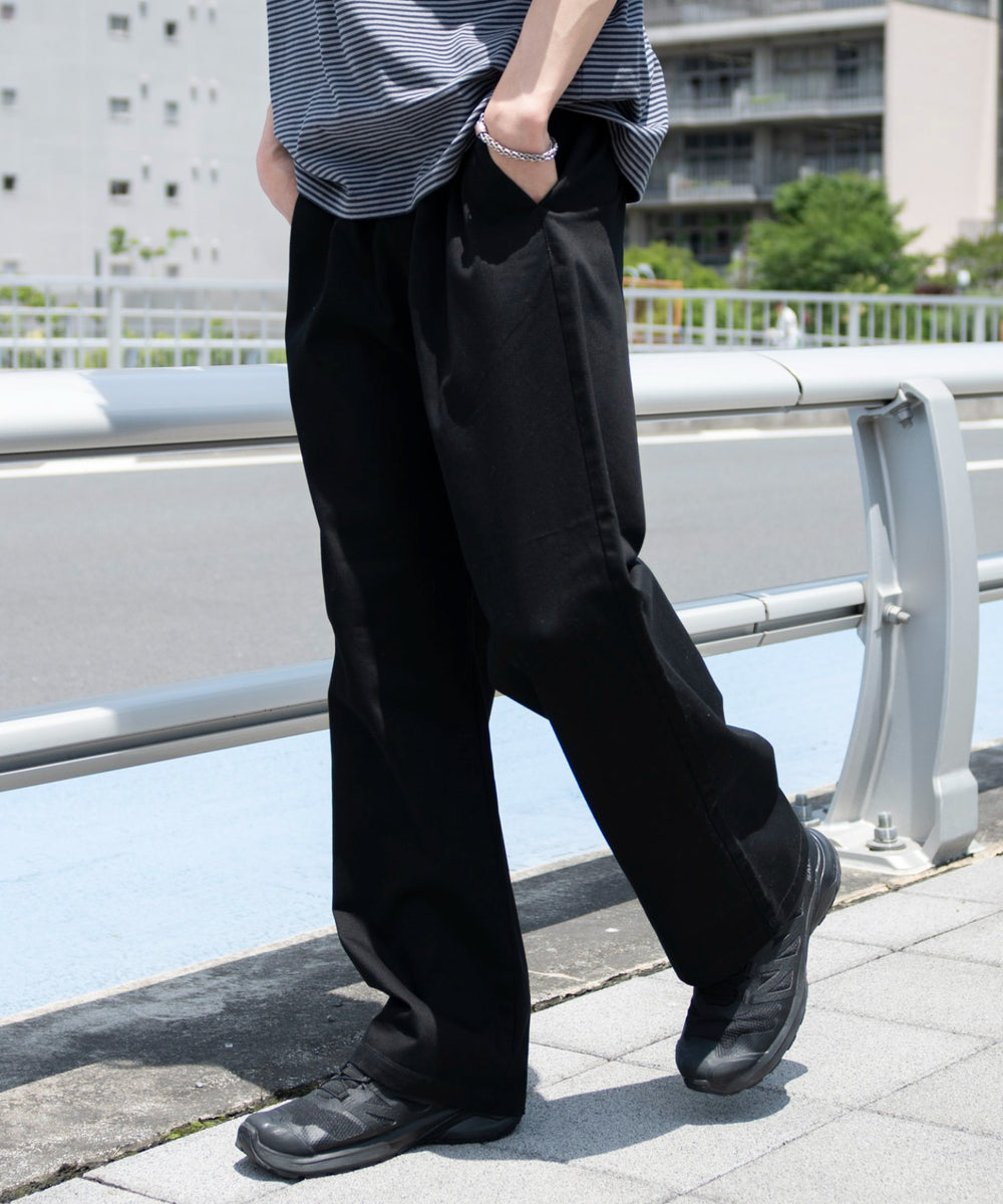 ブラック モデル：182cm L着用