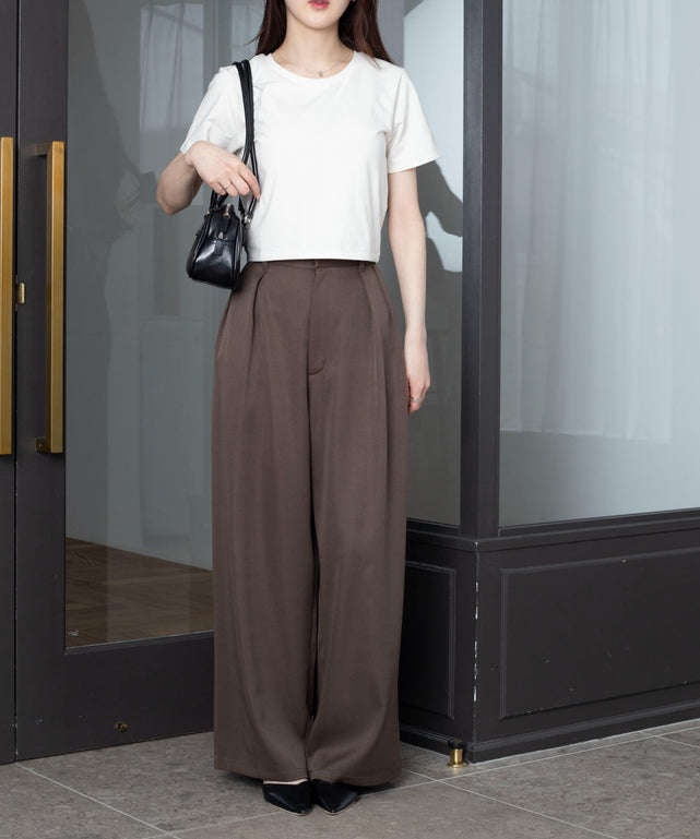 オフホワイト　モデル：160cm M着用