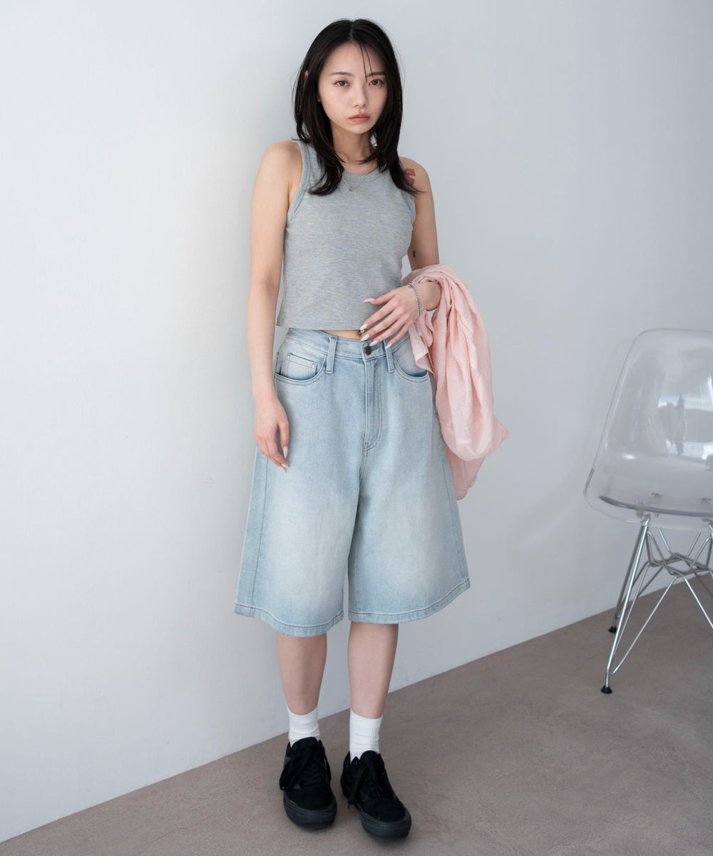 デニム淡　モデル：159cm M着用
