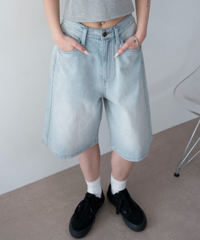 デニム淡　モデル：159cm M着用