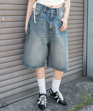 デニム中濃加工モデル：159cm S着用