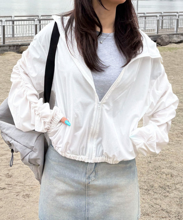 ホワイト