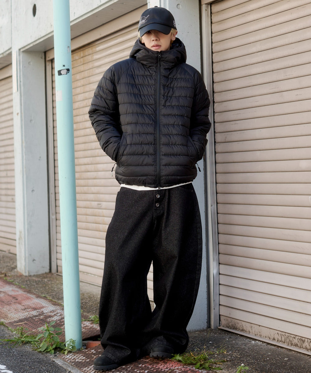 ブラック モデル：175cm L着用