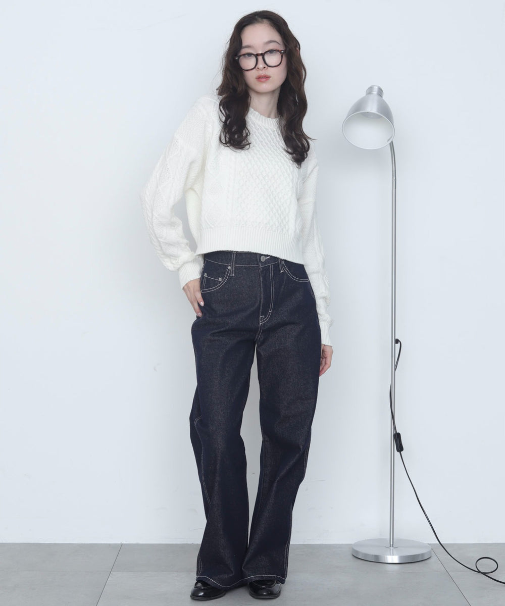 ホワイト　モデル：163cm M着用