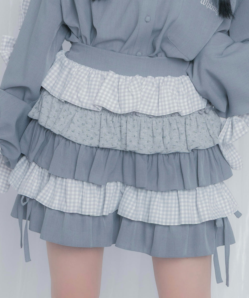 グレー