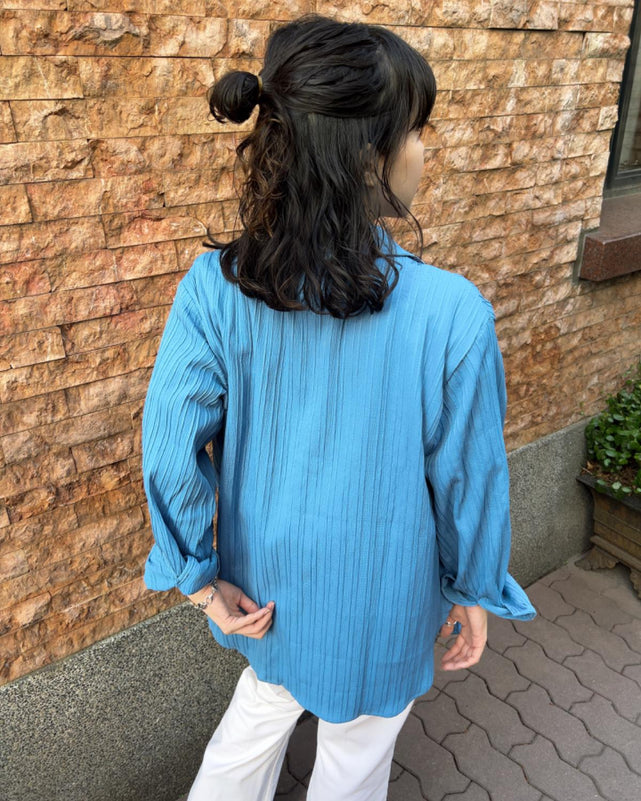 シャドーストライプシャツ