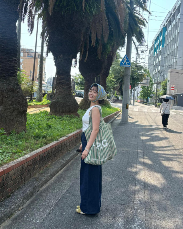 フレアロングパンツ