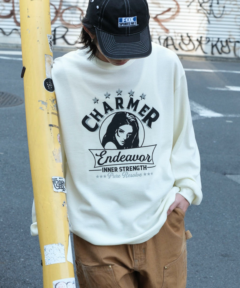 オフホワイト　モデル:175cm L着用