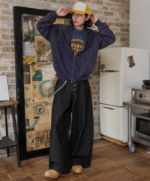 ネイビー モデル：182cm L着用