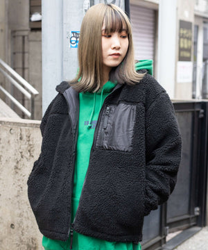 ブラック　モデル：156cm 着用M