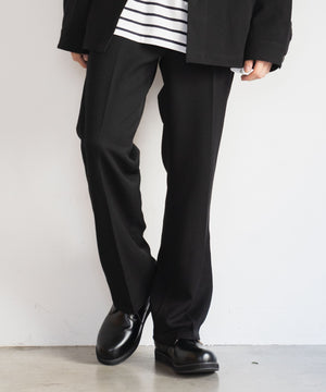 ブラック モデル：175cm L着用