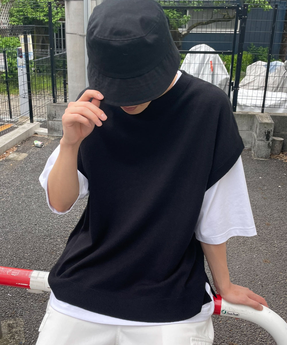 ブラック　モデル：175cm L着用